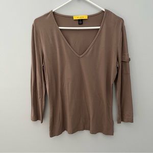 St. John Top Womens Medium Taupe Three Quarter Sleeve Pocket Vneck Stretch -FLAW